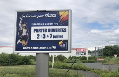 Une campagne d'affichage pour Notre Dame La Riche sur Tours métropole Val de Loire